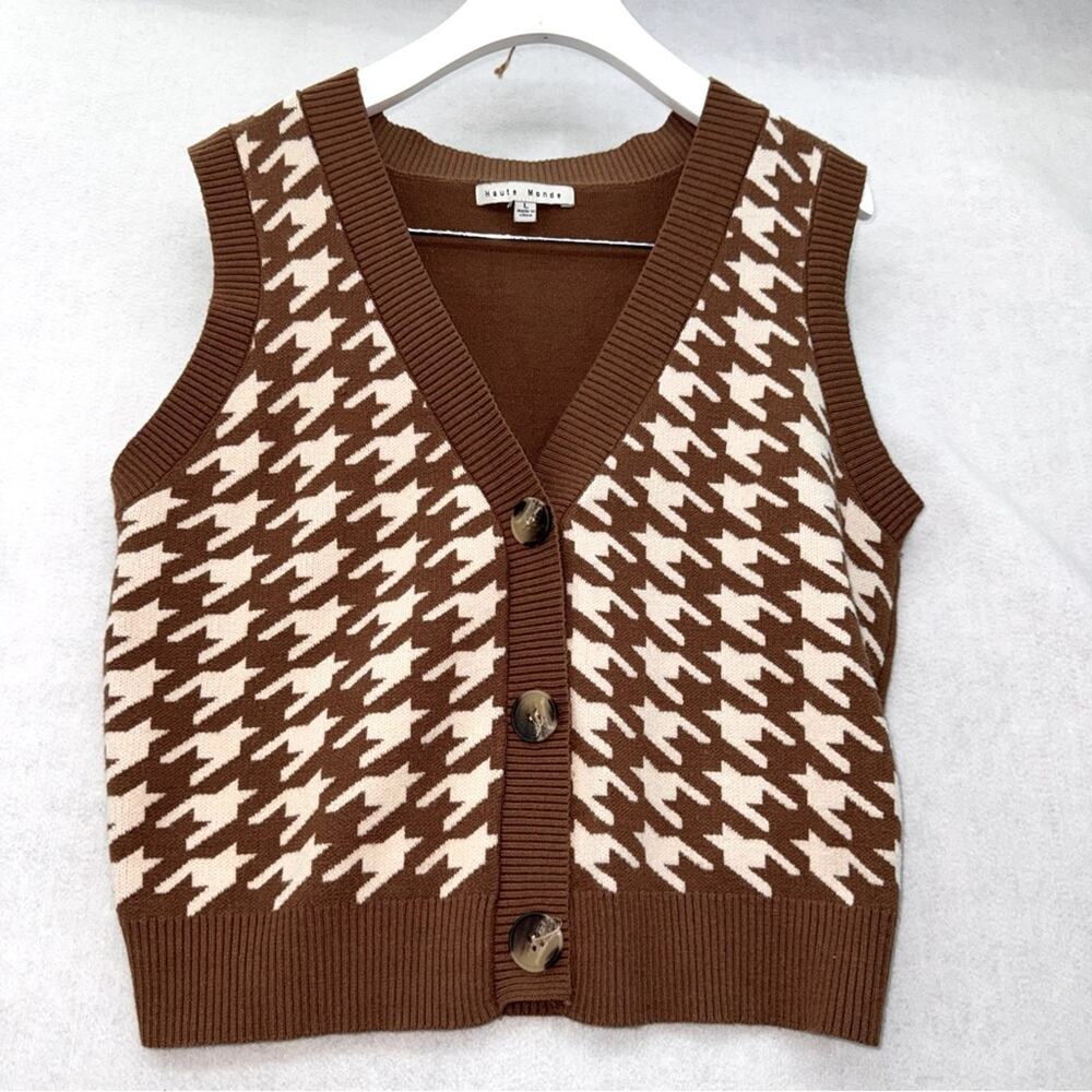 EUC Haute Monde Herringbone Sweater Vest Brown and White Size Large